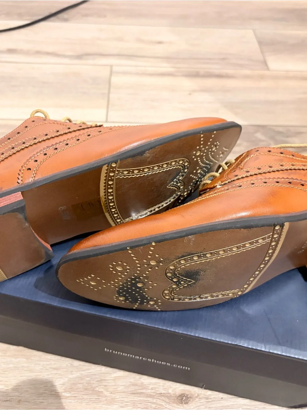 Men's Brown Leather Wingtip Derby Shoes - Classic Lace-Up Oxford Style